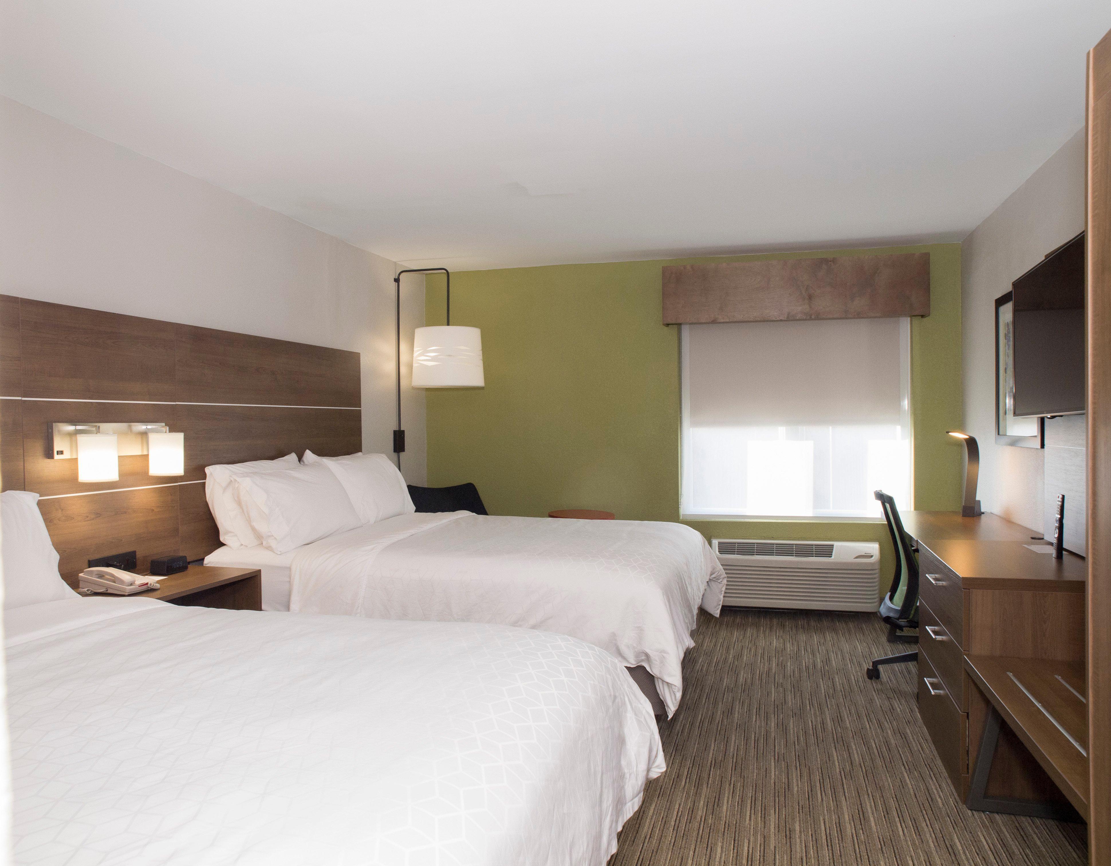 Holiday Inn Express Hotel & Suites Madison By Ihg Exterior foto
